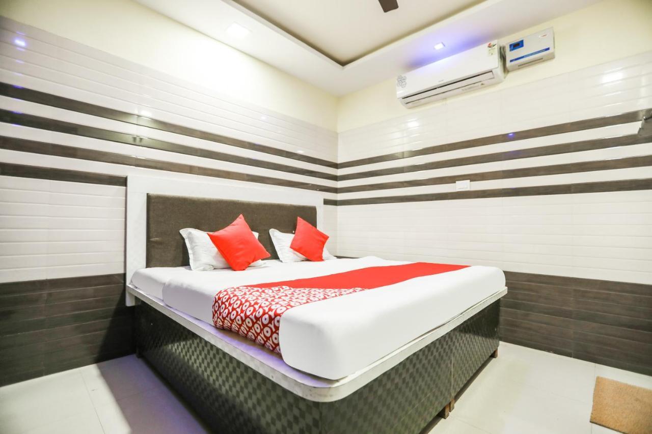 Oyo 71693 Starlight Hotel Ganganagar Luaran gambar