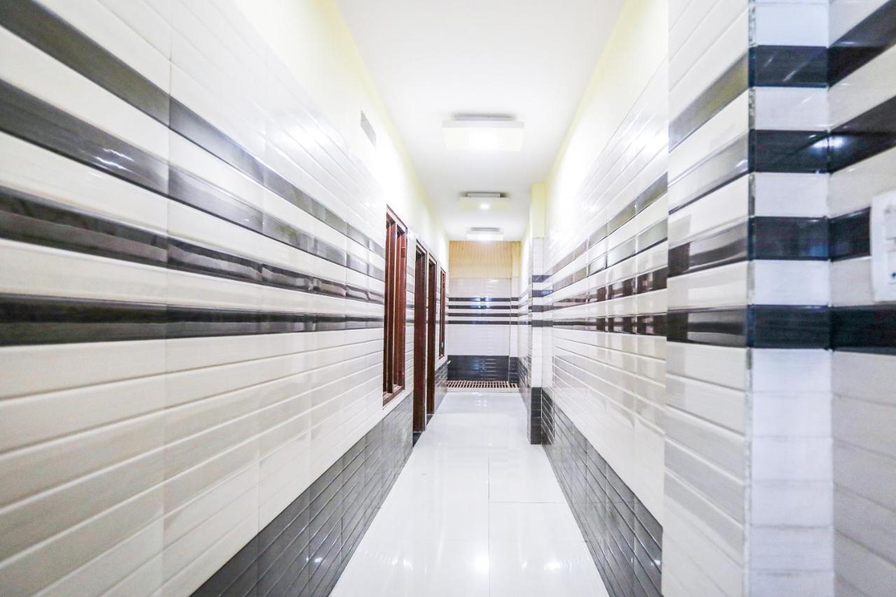 Oyo 71693 Starlight Hotel Ganganagar Luaran gambar