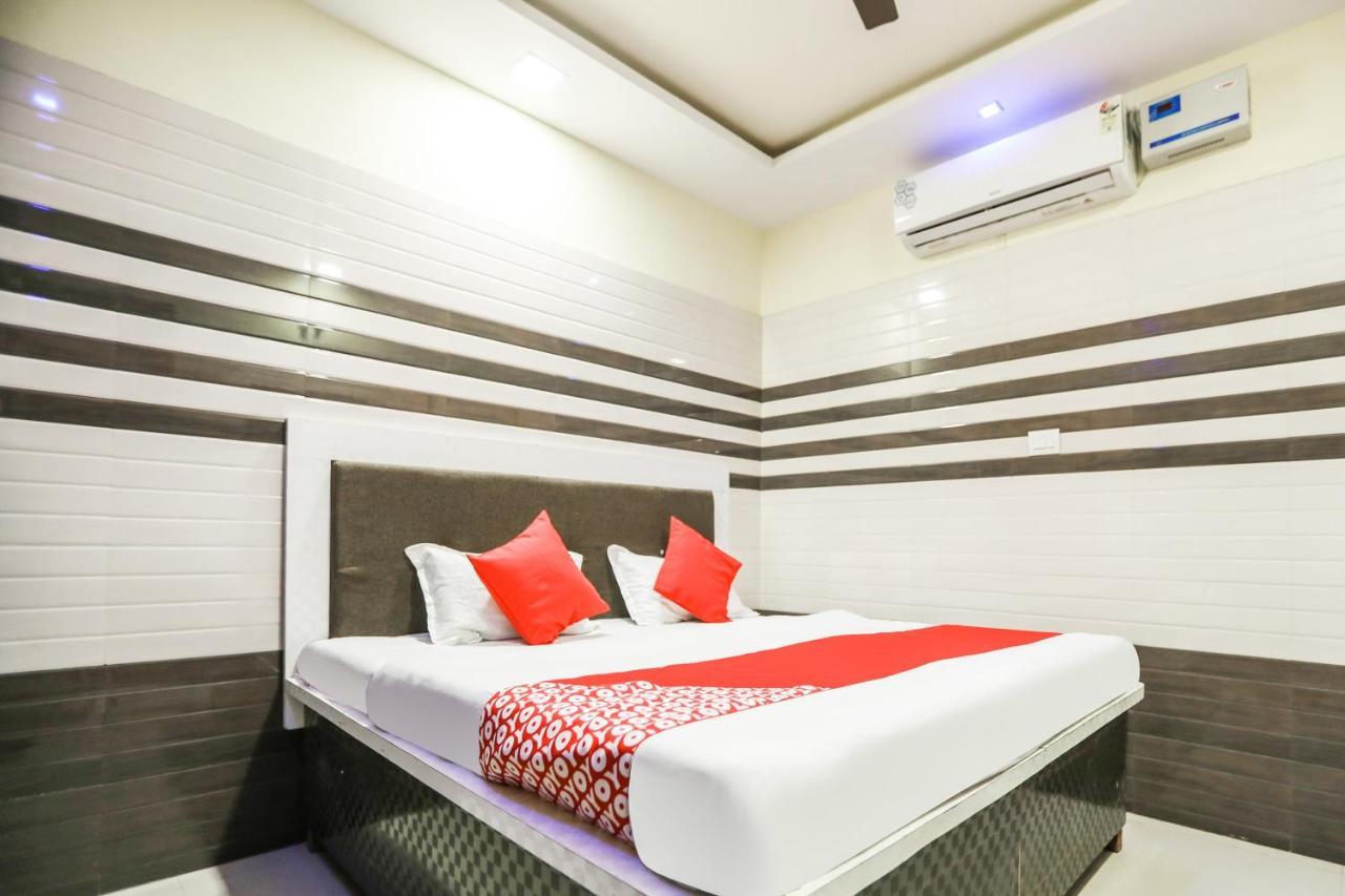 Oyo 71693 Starlight Hotel Ganganagar Luaran gambar